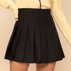 Pleated skirt, never worn!